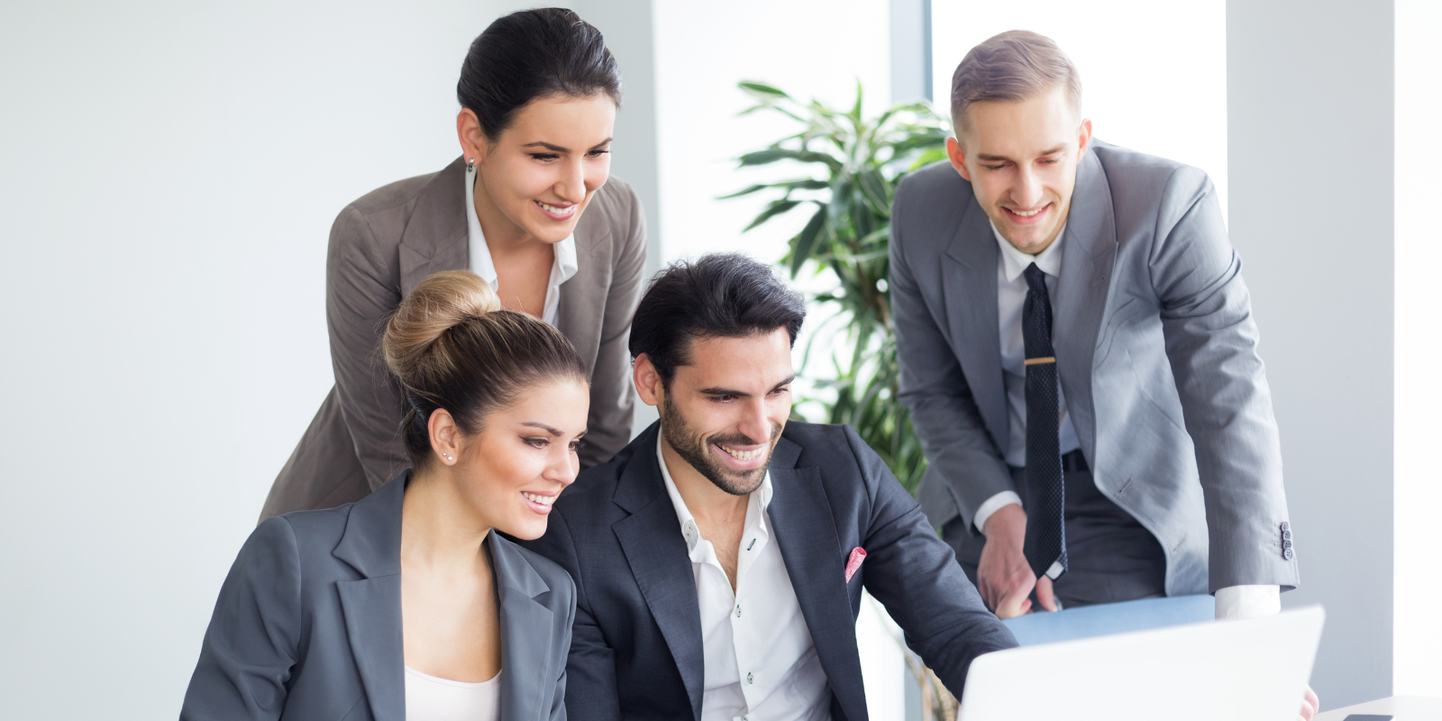 Managers Empower Teams With Vision