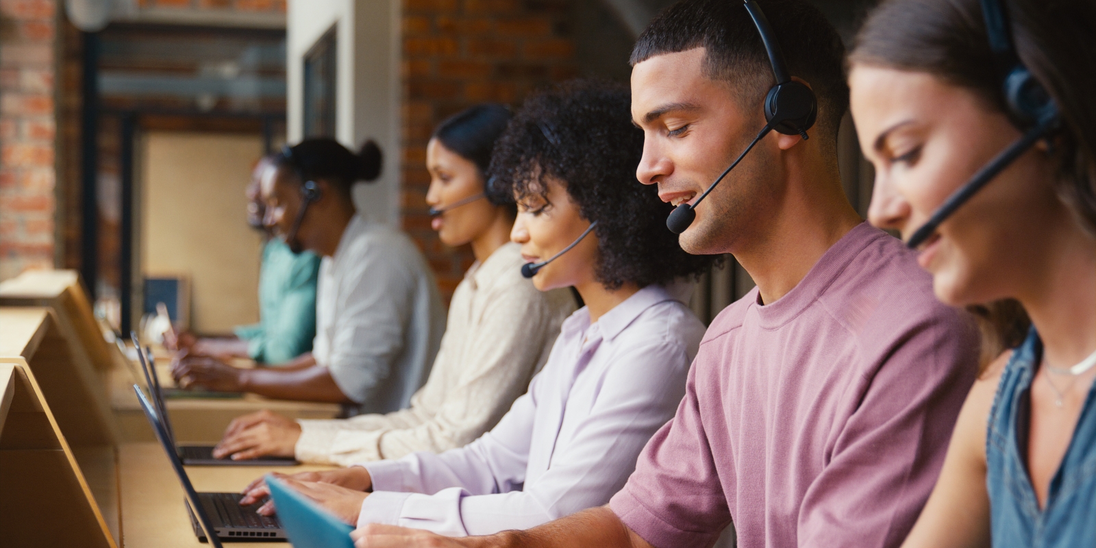 ✅ Staffing Trends Shaping the Future